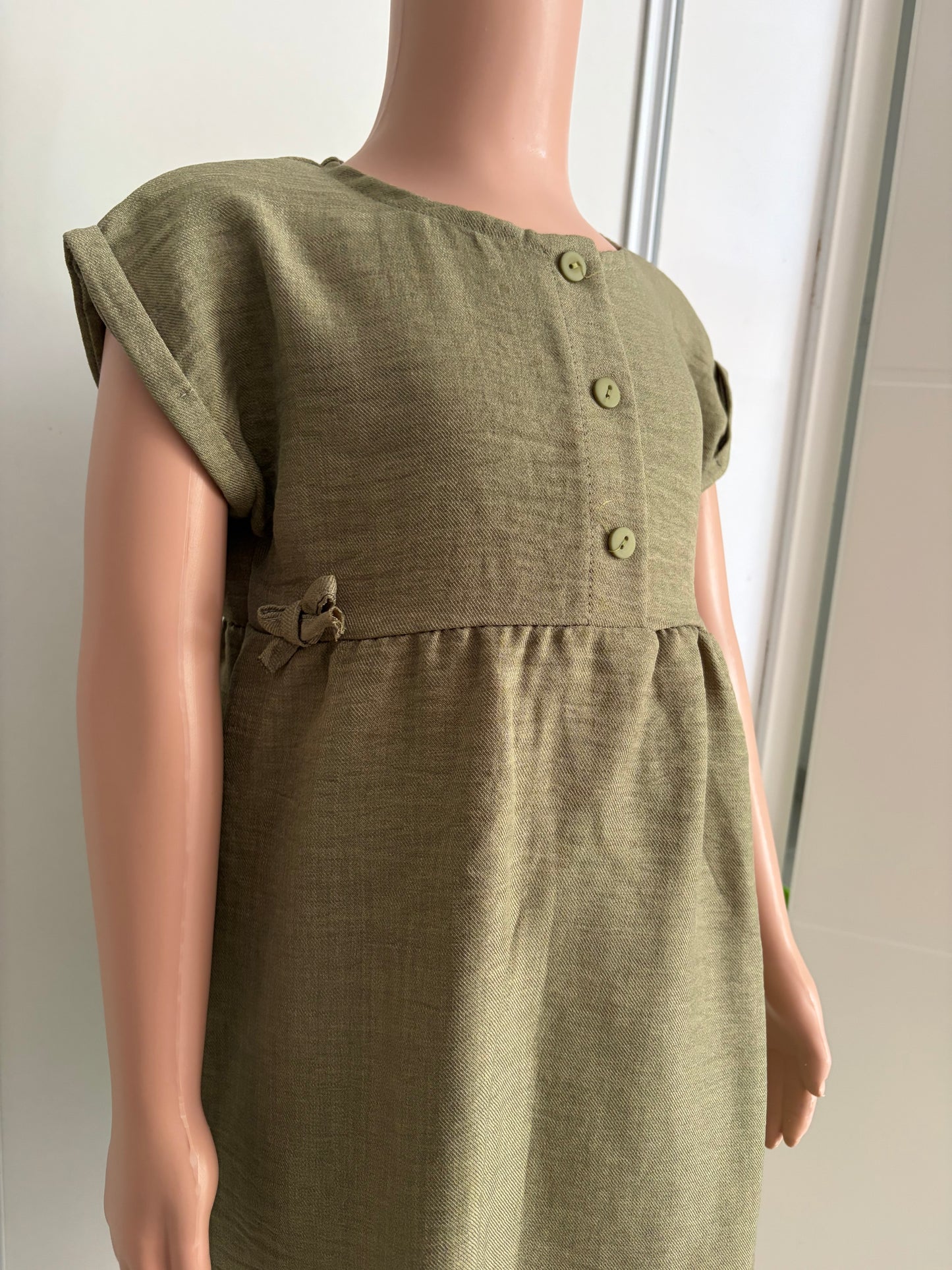 Robe kaki fluide