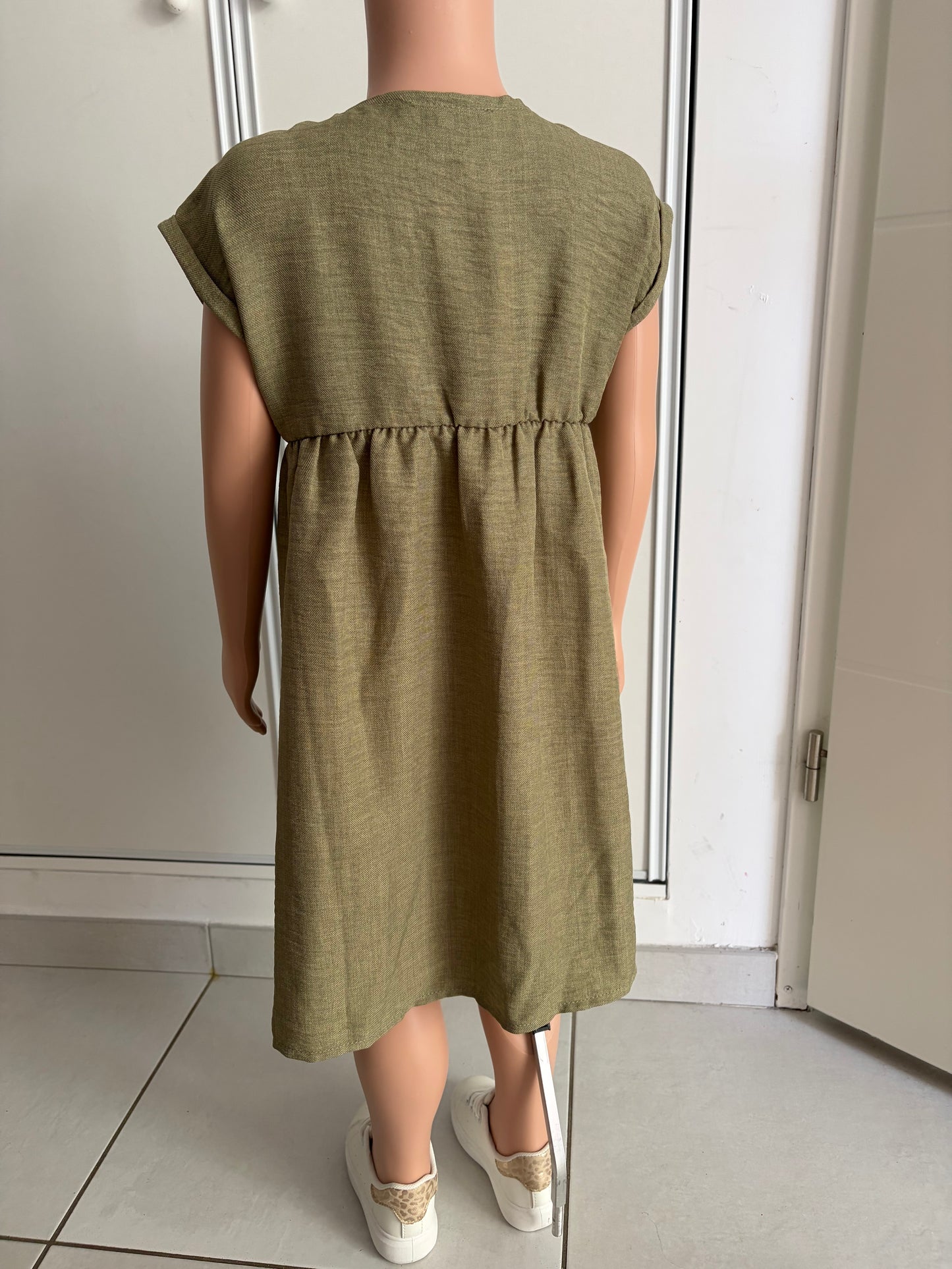 Robe kaki fluide
