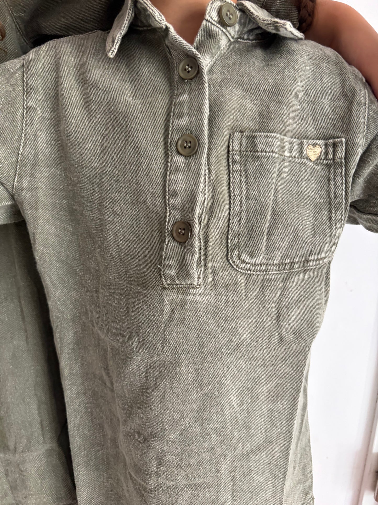 Robe kaki en jean fluide