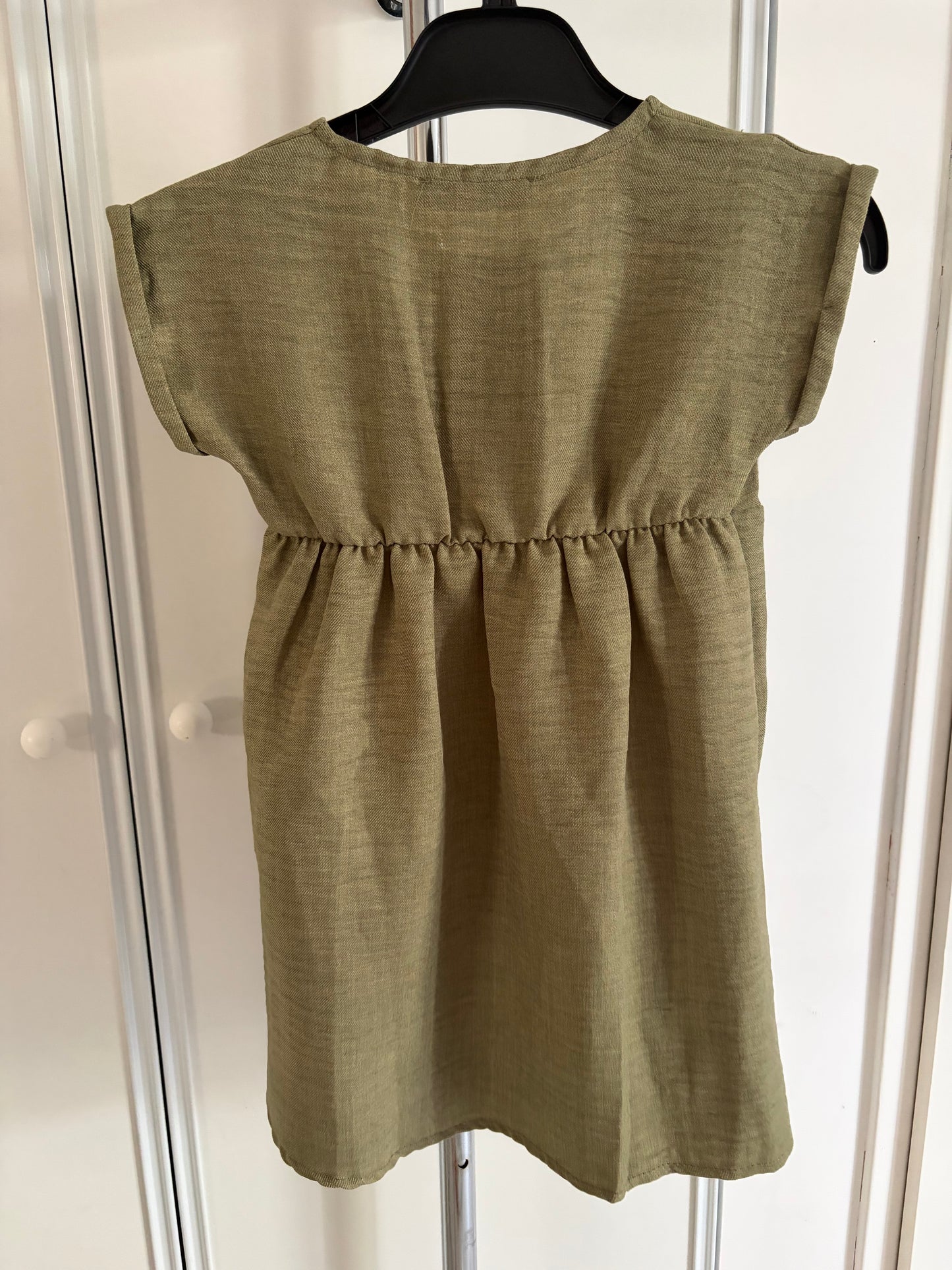 Robe kaki fluide