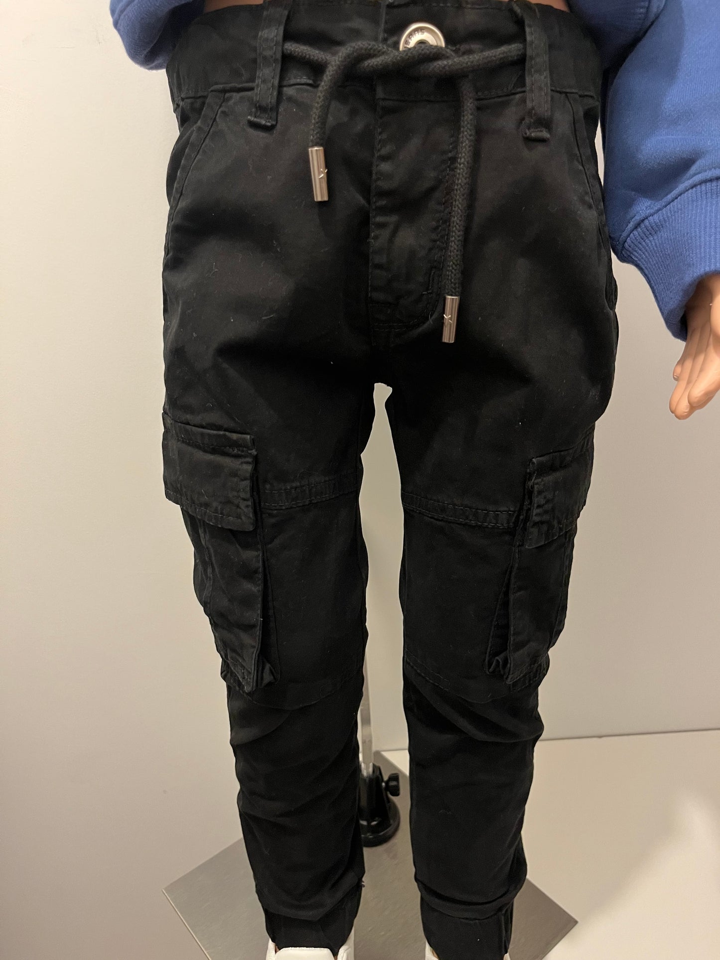 Pantalon noir style cargo